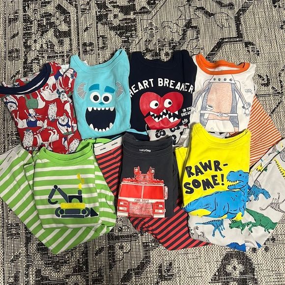 GAP Pajamas Huge 7 Set Bundle Lot Of Boys Size 5 Baby Gap Pajama